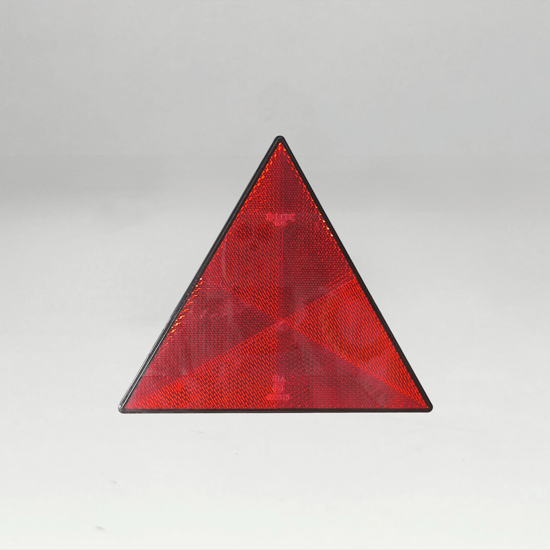 Front display of flat LED triangular reflector